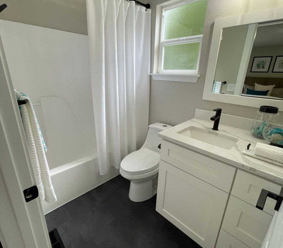 Antillon's Flooring, LLC - Projects - 30